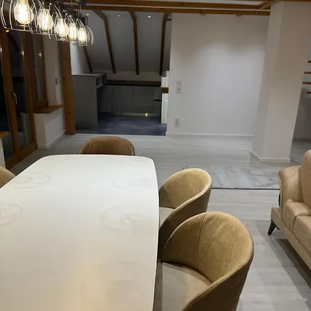 Schoene Maisonette In Wiesbaden Apartment