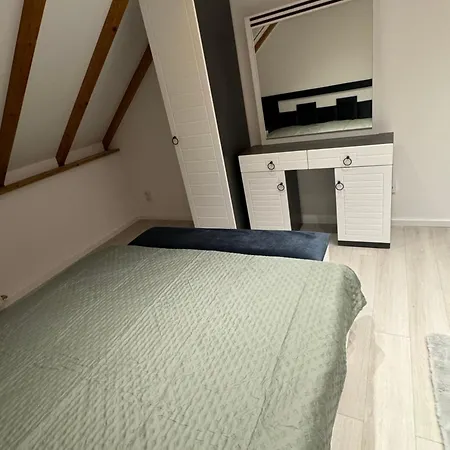 Schoene Maisonette In Wiesbaden Apartmán *